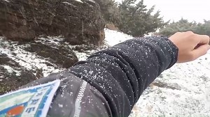 68K views · 1.2K reactions | Taiwan's highest peak, Yushan, received its first snowfall this winter on Friday. Video courtesy of the Central Weather Bureau (CWB). | Focus Taiwan | Facebook