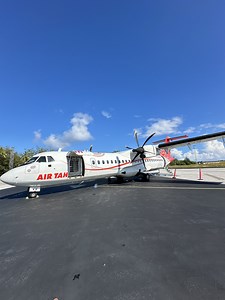 Our ATR aircrafts are designed to produce minimal noise pollution and limit environmental impact. 🌱🌏 Air Tahiti has chosen the ATR as the aircraft best suited to the majority of our routes. ✈️ | Air Tahiti