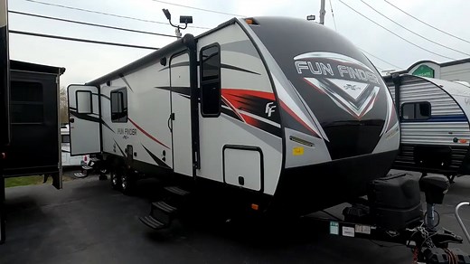 Please visit Rick's RV Center to view this Used White/Black/Red ﻿2018 Cruiser FUN FINDER 27IK for sale near Chicago, Illinois. https://www.ricksrv.com/inventory/used-2018-cruiser-fun-finder-27ik-8889A RICKS RV CENTER, IL Address: 4360 W Jefferson St., Joliet, IL 60431 Phone: (815) 725-4061 | Ricks RV Center