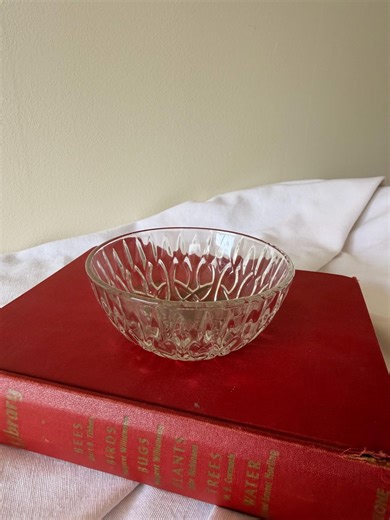 Vintage Small Clear Pressed Glass With Sunburst Pattern Decorative Bowl - Etsy