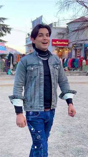 50K views · 2.8K reactions | Ek Banjara Gaaye - Film Jeene Ki Raah (1969) Singer By Mohammed Rafi #anwar_habib_01 #MohammedRafi | Anwar_Habib_01 | Facebook