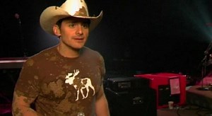 Brad Paisley Mud On The Tires (Music Video and Lyrics)