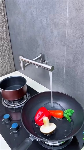 This is what a stovetop faucet should look like #faucet #multifunctionalfaucet #splashprooffaucet😱