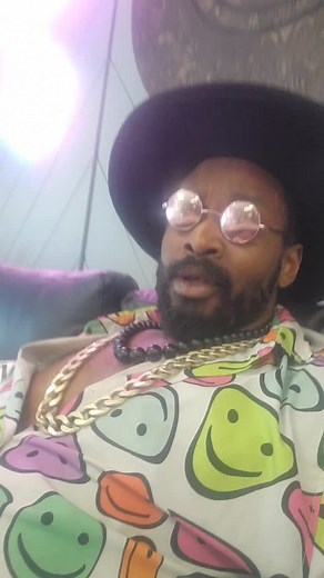 New sign ✨️ | Stephen Lilly