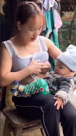 24 This is a tutorial on how to breastfeed your baby properly.