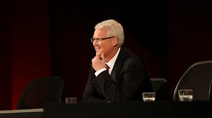 ABC’s Tony Jones issues rare on-air correction over Sky News ratings
