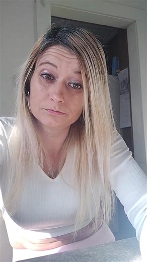 Amanda Holt on Reels