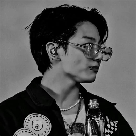 Watermark Removal Techniques for Graphic Designers