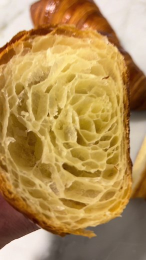 Préparation des Croissants : Technique et Patience