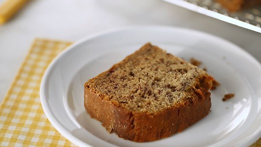 113K views · 453 reactions | New on Everyday Food: Sarah Carey bakes up a banana bread that's simple, delicious and completely dairy free! | Martha Stewart | Facebook