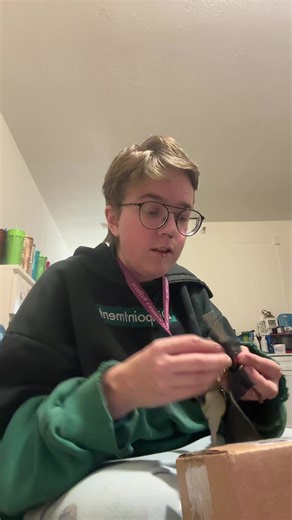 Another free sample this stuff really does work #freesample #tiktokshop #fyp #fyppppppppppppppppppppppp #makemefamous @TheMelonPhoenix