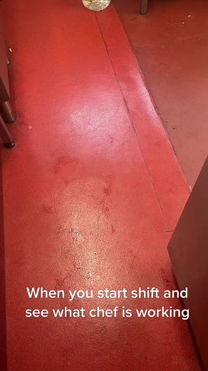Heaven help us🙏🏼🤣 #greeneking #kitchenstaff #chef #publife