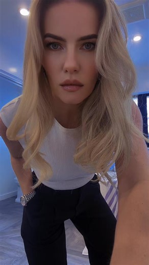Elisha Cuthbert Villain Edit: Captivating Vibes 😈