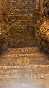 Templo del dios Khnum en Esna . ¡Visitas personalizadas por egipto! ¡Tu de los destinos MÁS CALIENTES del mundo! Quieres ver esto en la vida real? @egipto.viajes.egiptologia puede llevarte allí! Reserve tu viaje y mándanos un correo electronico directamente o un mensaje a whatsapp y reservar una experiencia! Seguir a @travelclub_eg , @egipto.viajes.arqueología, @egypt.arqueo_viajeros #egyptology #ancientegyptian #anticoegitto #egiptologia #antiguoegipto | Me Apasiona Viajar a Egipto