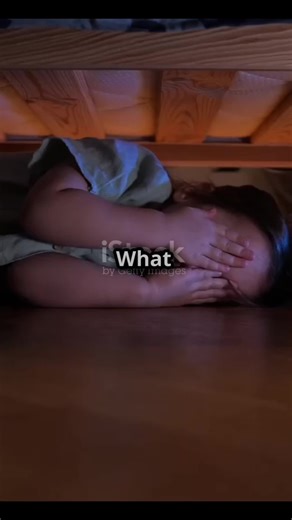 Minecraft Bed Hack: Skip the Night & Monsters! #mostviralvideo #motivation #minecraft