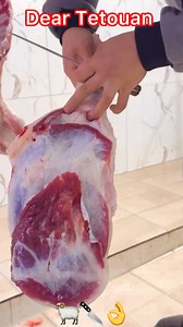 Learn the art of cutting lamb shoulder in an easy and creative way 🔪🐏👌😍 #followersreelsfypシ゚viralシfypシ゚viralシalシfollowers #followersreelsfypシ゚viralシfypシ゚viralシalシ #boucheriehalal #BoucherieTraditionnelle #boucherie #like #sheep #meat | Dear Tetouan