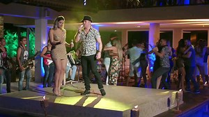 290K views · 10K reactions | Sacode Sacode Sacode seu coração!!! | Tony Guerra & Forró Sacode | Facebook