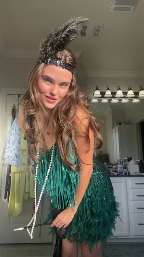 roaring 20s #halloween #halloweencostume #roaring20s #dressedup