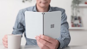 【Surface Duoレビュー】おすすめしないけど好き。手帳のような折り畳みスマホ | トバログ