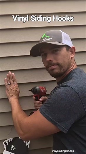 how to hang up decorations with vinyl siding #vinylsiding | vinyl