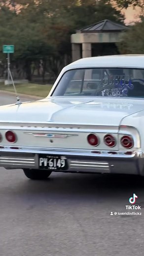 Dia De Los Muertos Parade Waco Tx #lowridinflickz #lowrideraddicts #lowriders #lowriderscene #lowriderculture #lowriderlifestyle #wacotexas #DiaDeLosMuertos | LowridinFlickz