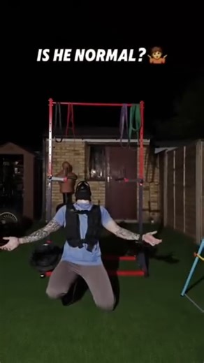 The crazy way to check your dips strength 🫡💪 How many dips can you do in one go? . . . . . . . . #calisthenics #gym #motivation #gymmotivation #calistenia #reels #instagood #influencer Pull ups - workout -fitness GYM - pull - strength - meme Related -fit - body - muscles Muscle-up - action | Bars Predator