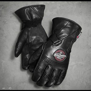 Get yourself ready for riding in this cold weather with some of our new Winter Gear! Here is a complete look from head to toe, to keep you safe and warm when you're out on the road! Visit the Dealership to check out all our new stock! | Perth Harley-Davidson | Facebook