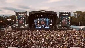 18K views · 523 reactions | Gerry Cinnamon - Canter This man's live performances are out of this world. How one man & an acoustic guitar can generate an atmosphere like he does is beyond me. He ain't too bad for a Mumford & Son in a Scanda jacket  He is one special performer  #LiveForeverOasisTributeBand #IrelandsNo1TributeBand #Oasis #NoelGallagher #LiamGallagher #GerryCinnamon | Live Forever Oasis Tribute Band | Facebook