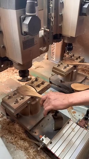 94K views · 590 reactions | Manual loading woodworking milling machine #cncprocessing #wood #facebook #reels #cncprocessing #cnc #love | CNC Pro | Facebook