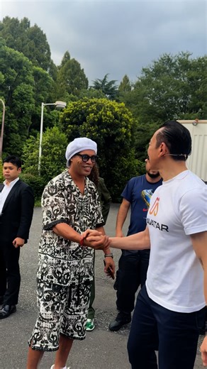 冨岡 剛 on Instagram: "#ロナウジーニョ #aiavatar #ronaldinho #サッカー #ブラジル #soccer #king #キング冨岡 #rugby #kobelcosteelers"