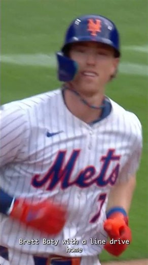 One Mets third baseman watching another Mets third baseman homer 🥹