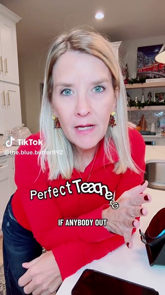 This induction speaker makes playing music so easy! You do not have to Bluetooth it anymore. It is also a phone stand and recharges your phone. #wirelessspeaker @Dohelly official #GadgetFinds #GiftIdeas2024 #inductionspeaker #CoolTech