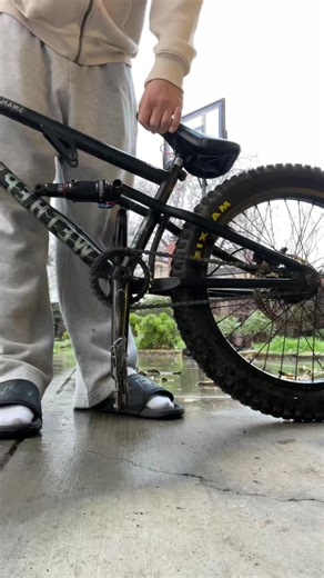 Replying to @Z∆Lzz★🚀 how the WTP Swampmaster suspension works #wethepeoplebmx #bmx #swampmaster #mtbmx #fullsus