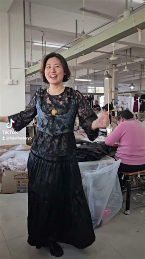 if the workshop vibe is dead,how about boss dancing?#corsé #fajas #fashion