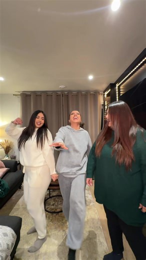 Punjabi Girls Celebrate New Year with Fun Dances