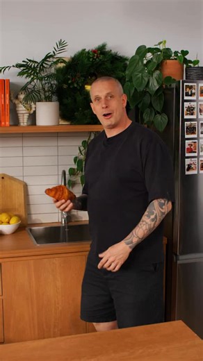 Andy Cooks on Instagram: "Do you wash your croissants? 🥐 #bread #hacks"