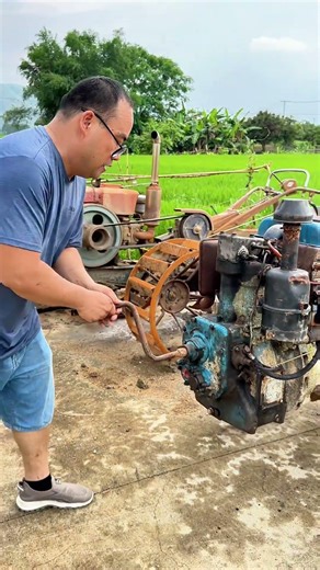 20秒摇两台耙田机好轻松，大家说说喜欢哪一台 #三农 #我的乡村生活 #农村