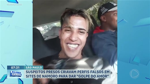 A polícia prendeu dois suspeitos de praticar o golpe do amor em São Paulo. Otávio e Vitor foram detidos durante uma operação da Polícia Civil que investiga golpes de sequestro relâmpago. Eles criavam perfis falsos de mulheres em sites de namoro, marcavam encontros e assaltavam as vítimas. #NotíciasBGManhã | Balanço Geral
