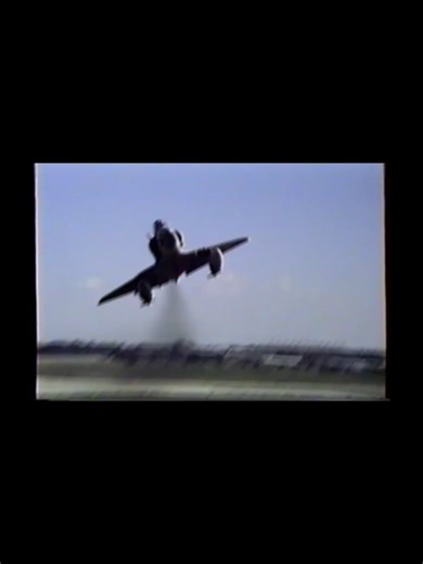 TA-4J Skyhawk Departure at NAS Glenview in 1990