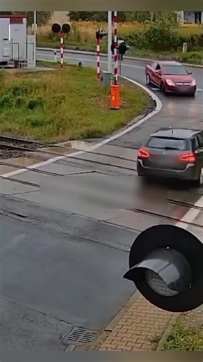 የመኪናህን ሞተሩን በስልክ ማጥፋት የሚያስችል GPS tracker 0944 1515 44 #ነዳጅመቆጣጠሪያ #gps #waltatechnologies #waltagps #gps