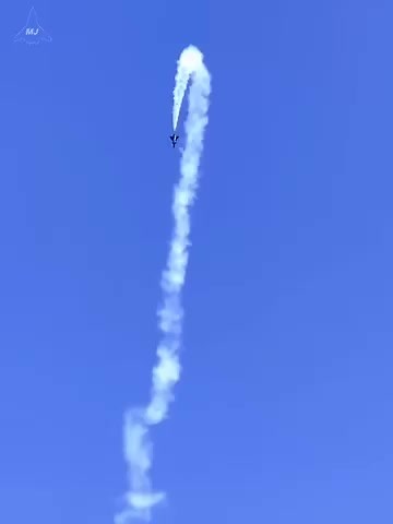 296K views · 8.9K reactions | A Chinese pilot is developing a maneuver to shoot down a J10C fighter jet. This aircraft is currently used jointly by Pakistan and China. | Irani Military | Facebook