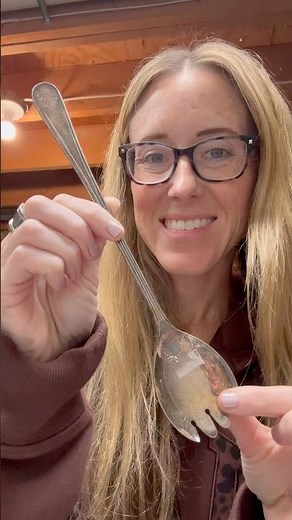 Making a bracelet from silverware! #silverware #upcycle #diy #vintage #bracelet