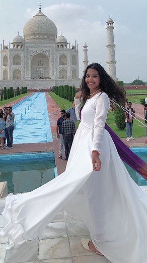 Explore the Beauty of Taj Mahal in Agra, India