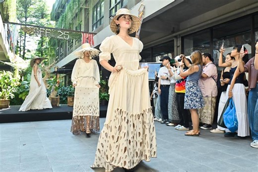 Daya Beli Melemah, Laba Grup MAP Malah Naik, MAPI dan MAPA Siapa Lebih Moncer? - Bursa Katadata.co.id