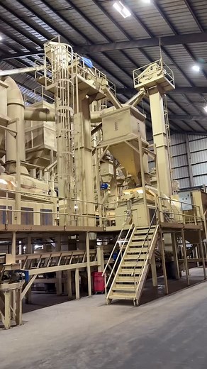 Today on the #2025gpt we are checking out the inside of a peanut shelling plant. The shelling plant cleans, sorts and shells the peanuts before sending into food manufacturers. | Georgia Peanuts