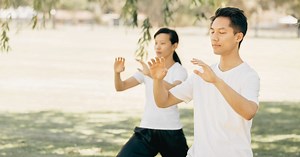 7 Movement Meditation Examples To Clear Your Mind