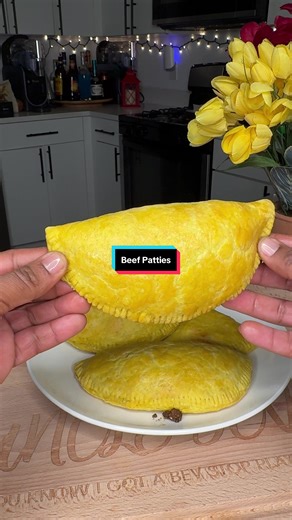 Delicious Jamaican Beef Patties Recipe