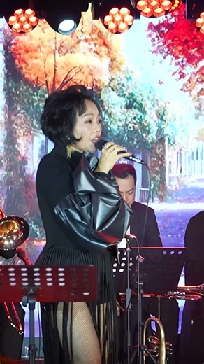 Giọng hát này xứng đáng đạt 1 tỷ view - Nắng chiều - Thái Thùy Linh hát live siêu đỉnh