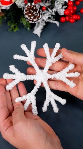 DIY Cotton Swab Snowflakes ❄️ #snowflakes #diychristmas #holidaycrafts | Beamish DIY