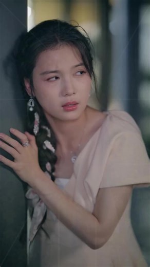 Divorced on their wedding night, the substitute bride, a doctor, is incredibly lucky for her husband. #goodshort #shorts #drama #shortfilms #ShortMovie